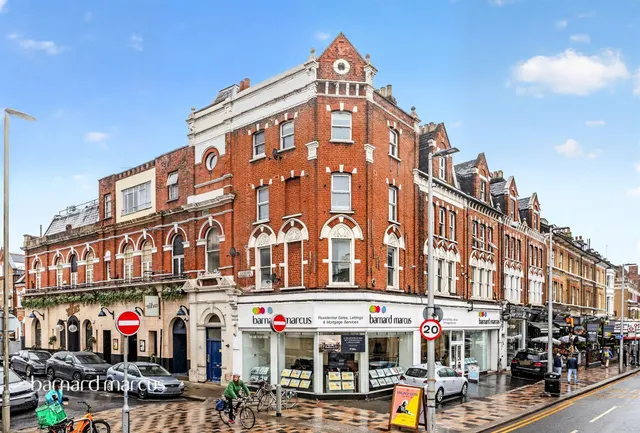 Lavender Hill, London, photo 1