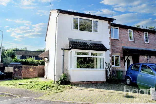 Gifford Close, Cwmbran, NP44, photo 1
