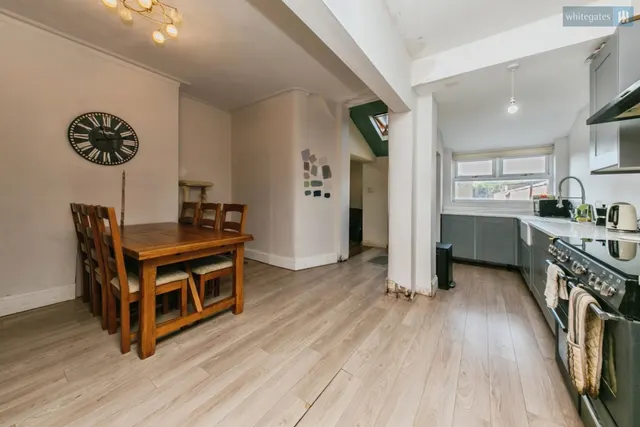 Gainsborough Road, Crewe, CW2, photo 3
