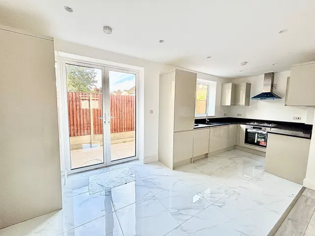 Wakefield Street, East Ham, E6, photo 2