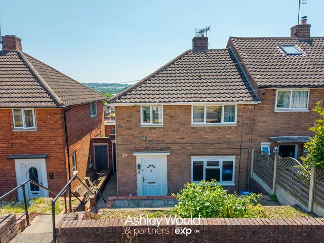 Timbertree Crescent, Cradley Heath, B64, photo 1