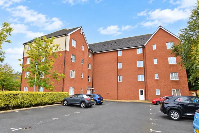 Sydney Barnes Close, Castleton, OL11, photo 1