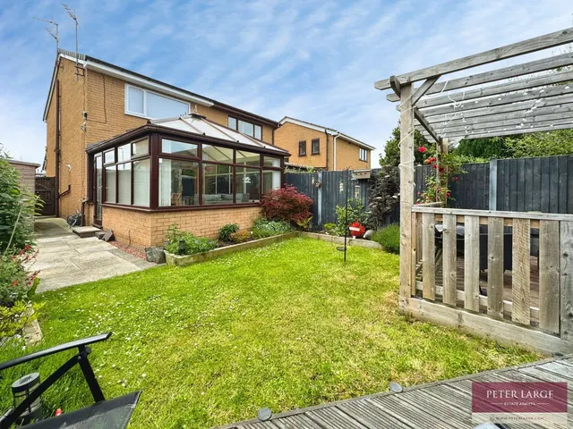 Photo 3 — Ronaldsway, Rhyl, Denbighshire, LL18 2LB