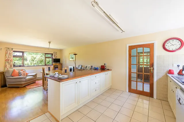 Tower Road, Ashley Heath, photo 3