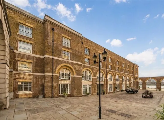 The Highway, Wapping, E1W, photo 1