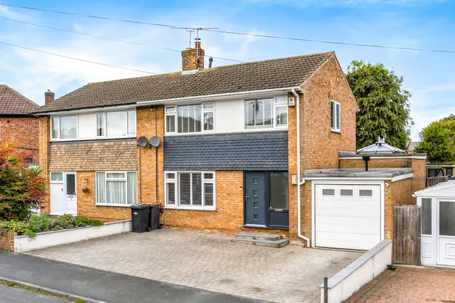 Olive Walk, Harrogate, HG1, photo 1
