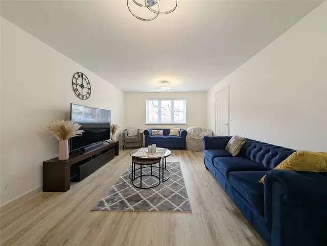 Photo 2 — Hodgson Close, Callerton, Tyne and Wear, NE5