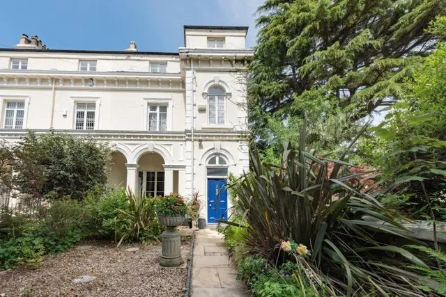 Village Road, Oxton, CH43, photo 1