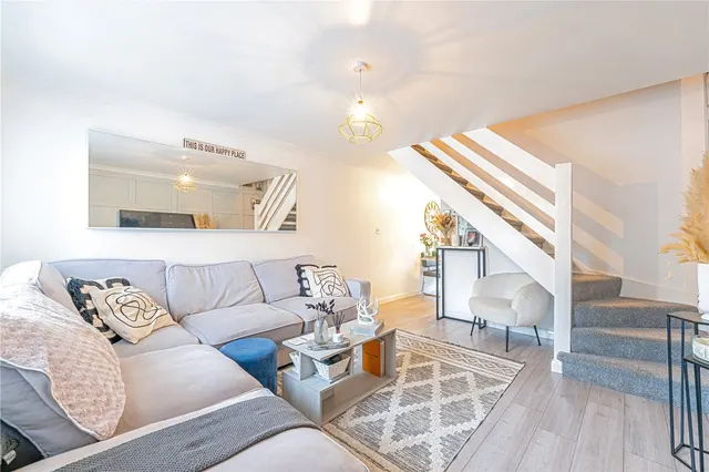 Photo 3 — Thorncroft, Englefield Green, Egham, TW20 0SB