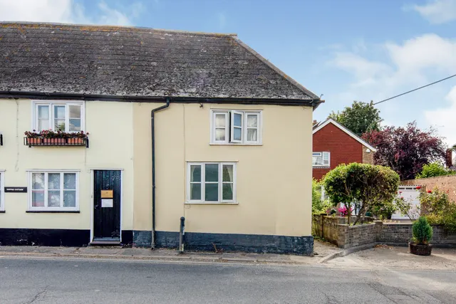 High Street, Wingham, CT3, photo 1
