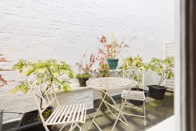 Photo 3 — Strathearn Place, London