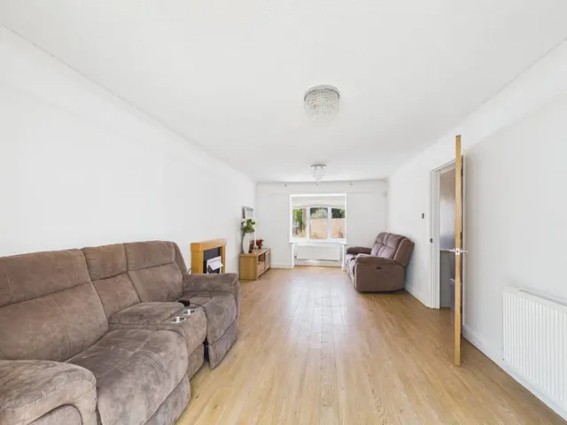 Cooks Close, Bradley Stoke, BS32, photo 3