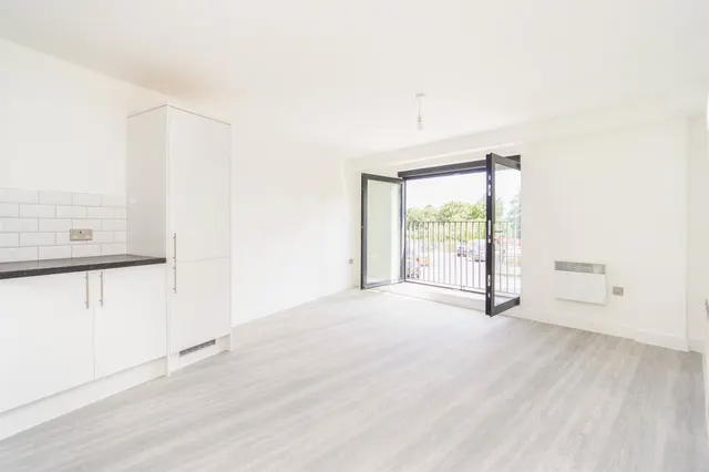Elm Road North, Birkenhead, photo 1