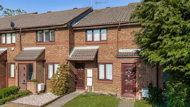 Tudor Close, Hatfield, AL10, photo 1