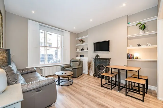 2 bedroom property, Winchester Street, Pimlico, SW1V