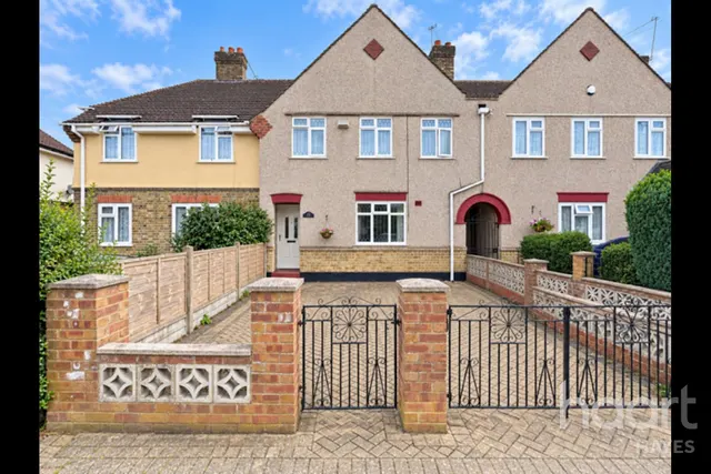 Appletree Avenue, West Drayton, UB7, photo 1