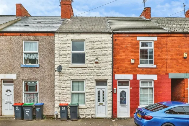 Carlingford Road, Hucknall, NG15, photo 1