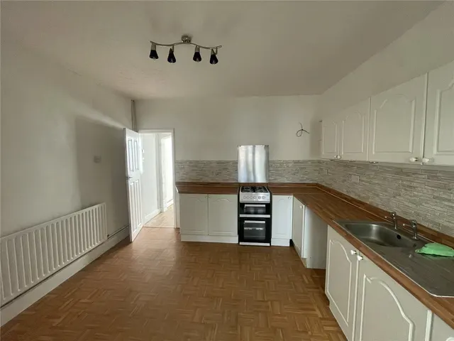 Carlingford Road, Hucknall, NG15, photo 3