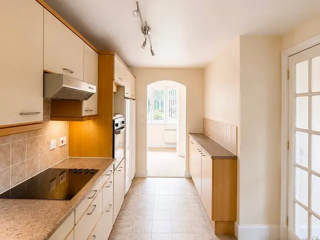 Bushell Drive, Solihull, B91, photo 3