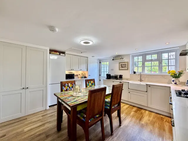 Photo 2 — Berghers Hill, Wooburn Green HP10 0JP