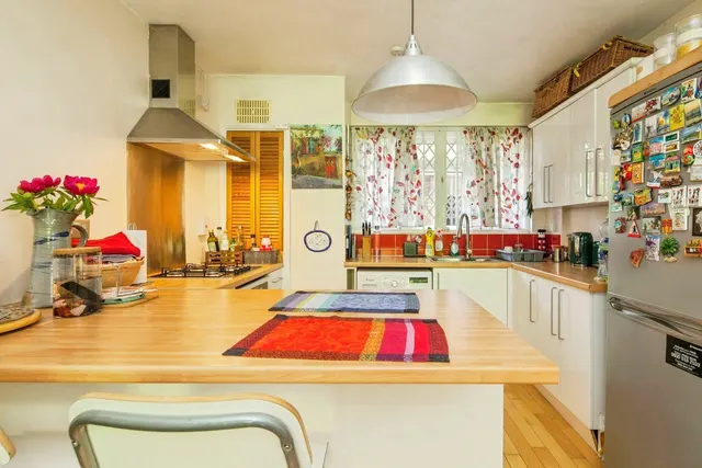 Meecham Court, Shuttleworth Road, London, SW11, photo 1