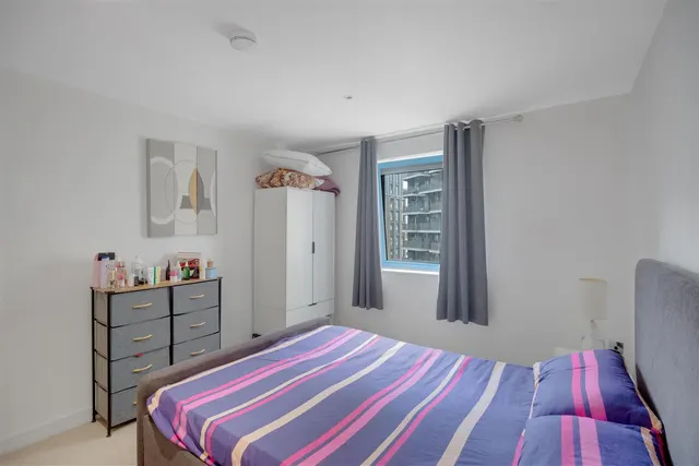 Western Gateway, Canning Town, E16, photo 3