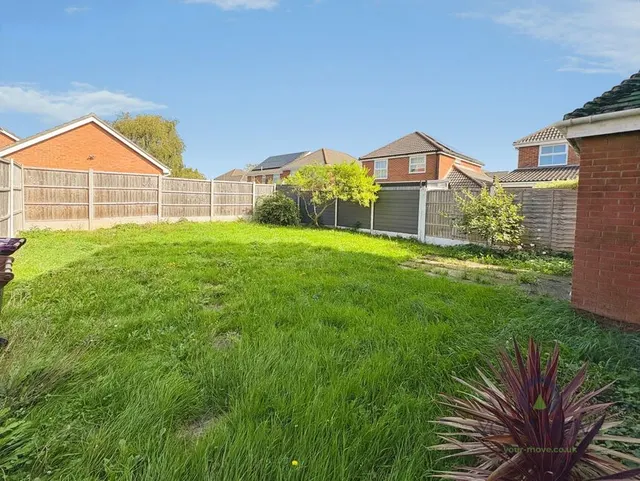 Photo 3 — Cardyke Way, Bracebridge Heath, Lincolnshire, LN4
