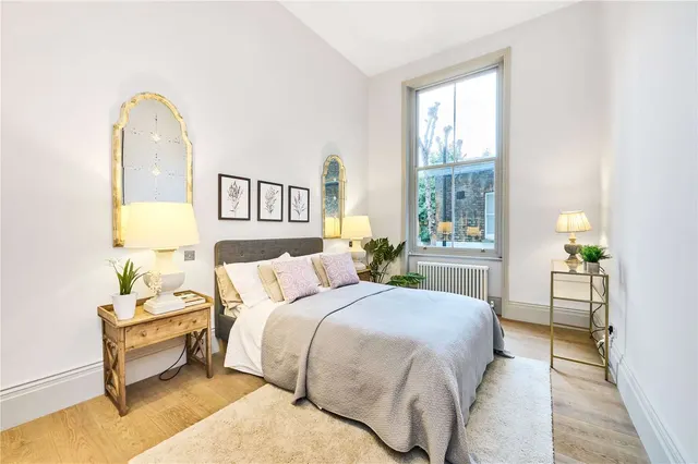 Old Brompton Road, London, SW5, photo 3