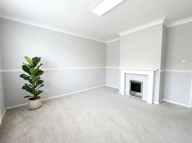 Poppyhills Road, Camberley, GU15, photo 2