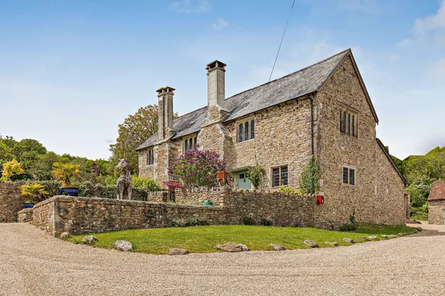 Photo 2 — Farway, Colyton, Devon, EX24 6EG
