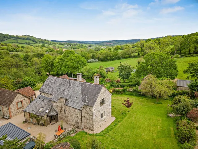 Photo 3 — Farway, Colyton, Devon, EX24 6EG