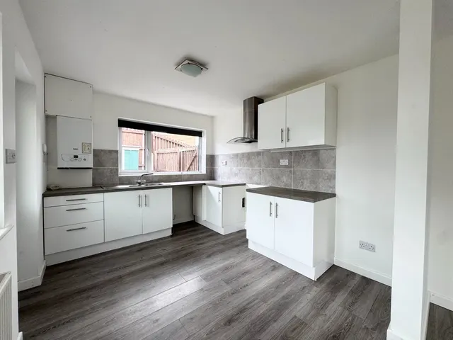 Brookside Close, Shepshed, LE12, photo 3