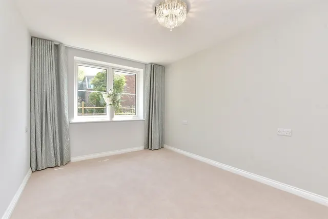 Victoria Road, Cranleigh, GU6, photo 3