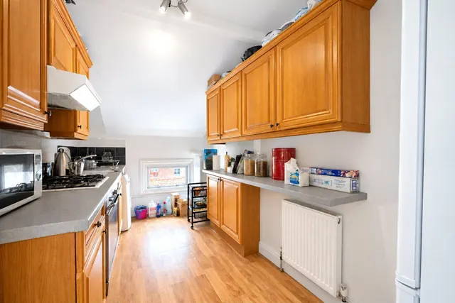 Rushey Green, London, SE6, photo 2