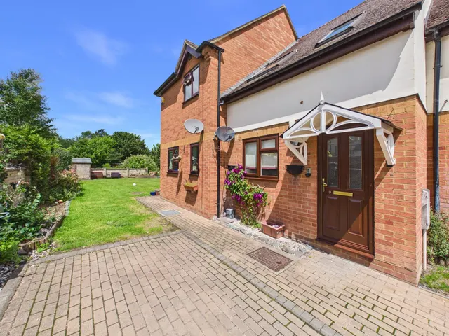 Kingsmead Road, High Wycombe, HP11, photo 2