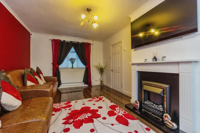 Photo 3 — Whiteholme Avenue, Chorlton, Manchester, M21