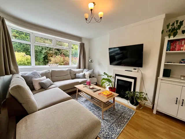 Alma Road, LS6, photo 2