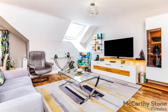 Tresham Close, Kettering, NN15, photo 2