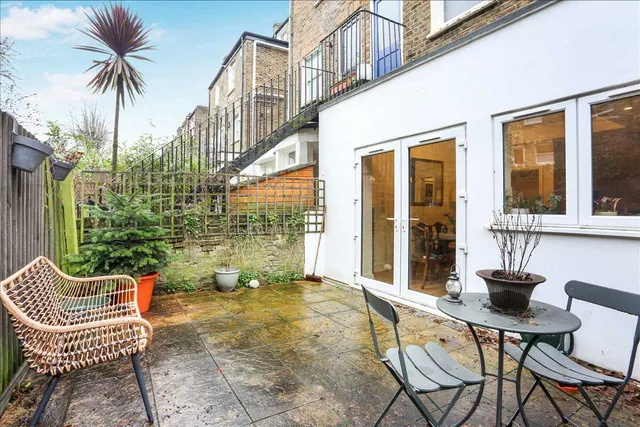 Photo 3 — Bardolph Road, London