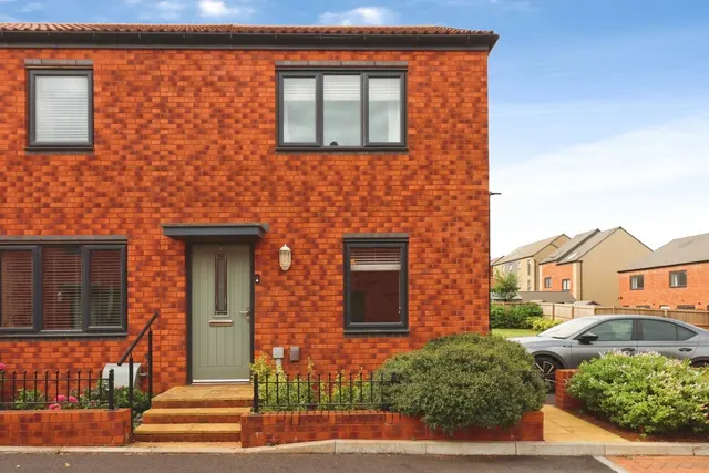 Normead Drive, BRISTOL, Avon, BS37, photo 1