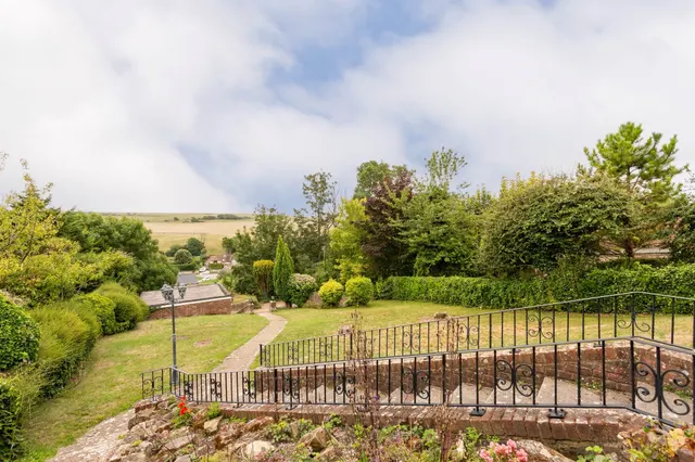 Went Way, East Dean, BN20, photo 2