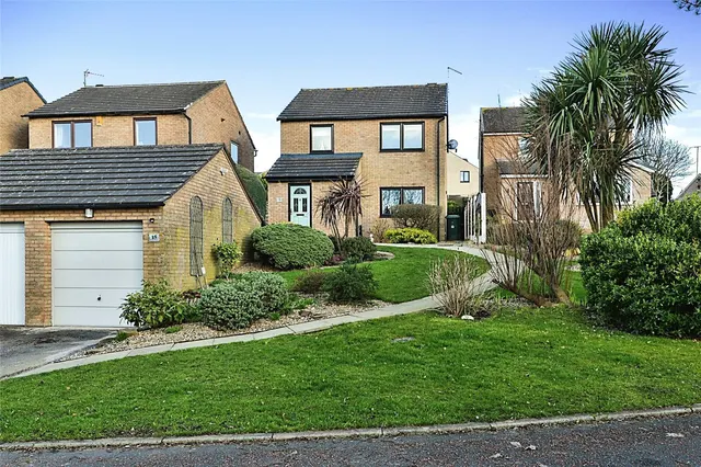 Montrose Crescent, Heysham, LA3, photo 1