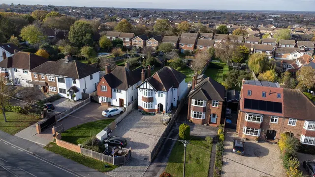 Photo 2 — Beehive Lane, Great Baddow, Chelmsford