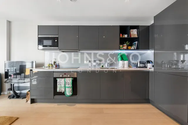Glasshouse Gardens, Stratford, E20, photo 2