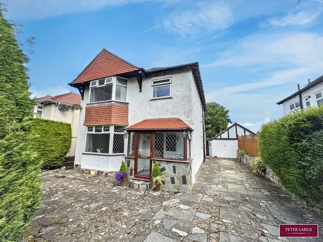 Tudor Avenue, Prestatyn, Denbighshire, LL19 9HN, photo 1