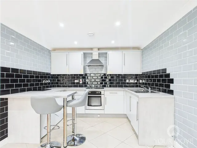 Swain Court, Middleton St. George, DL2, photo 3