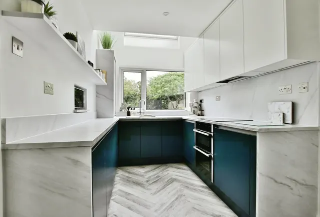 Eastleigh Road, Cheadle, SK8, photo 3