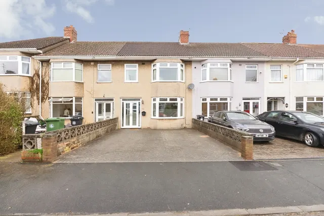 Ilchester Crescent, Bristol, Somerset, BS13, photo 1