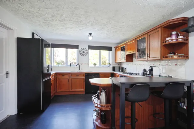 Photo 3 — Haydock Close, Branston