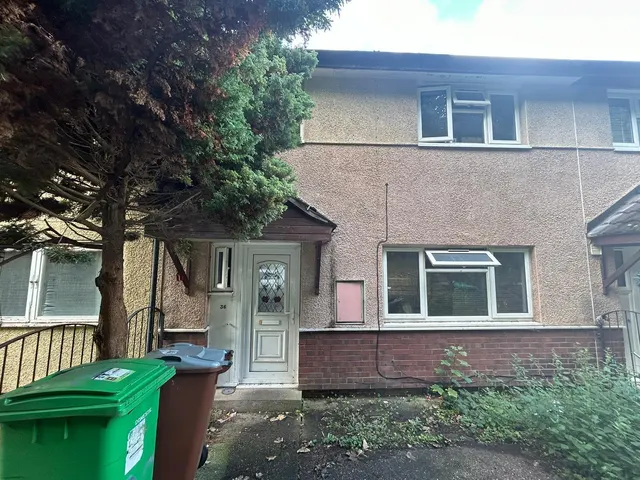 Rushton Gardens, NG3, photo 1